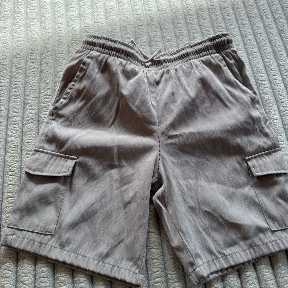 Tan Cargo Shorts with Lightweight Fabric